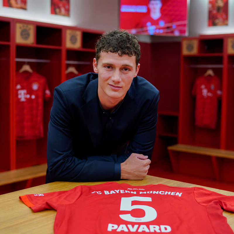 Bayern München 2022/23 Signed Authentic Away T-Shirt Pavard