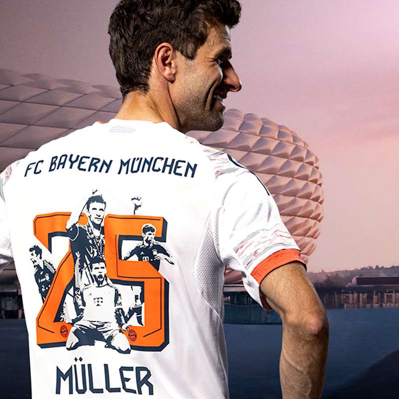 New Bayern away jersey: Rush on special Thomas Müller printing