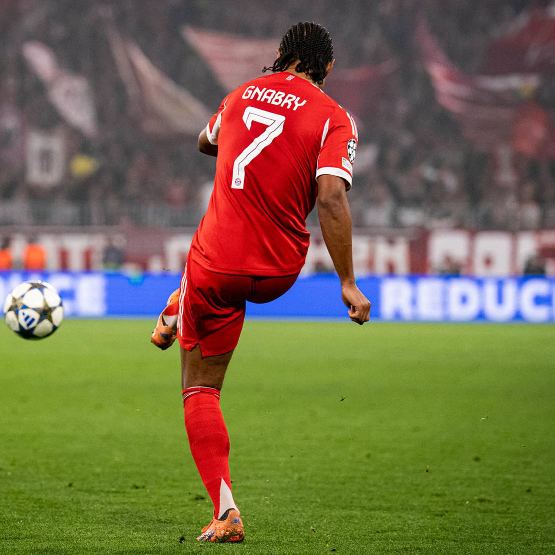 The number 7 - how Scholl, Ribéry and Gnabry shaped it | FC Bayern