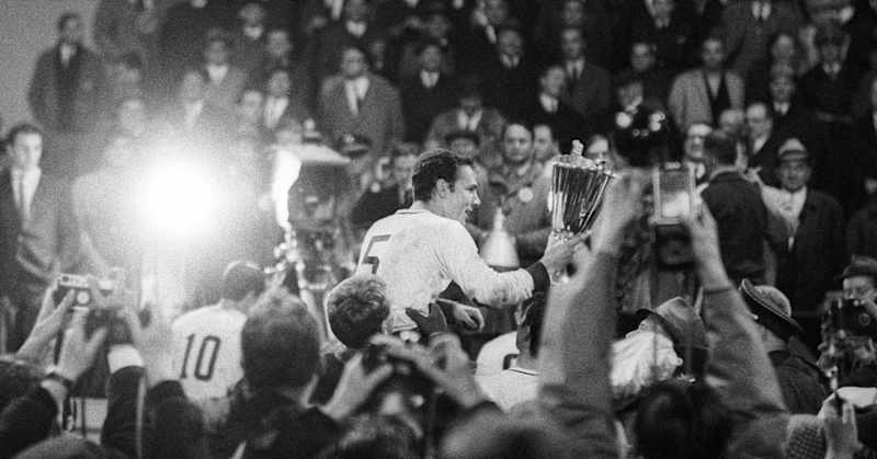 03_beckenbauer75-