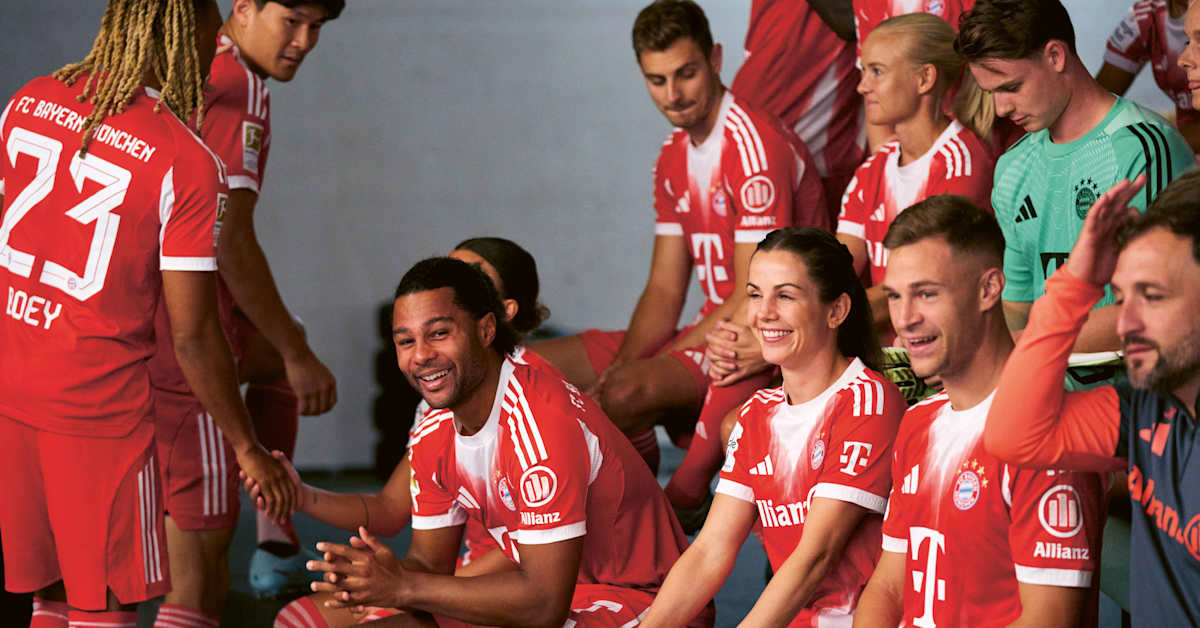 Historic team photo: FC Bayern men & women
