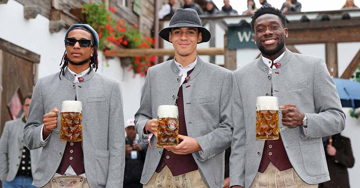 Gallery: The best photos from FC Bayern's 2025 Wiesn visit
