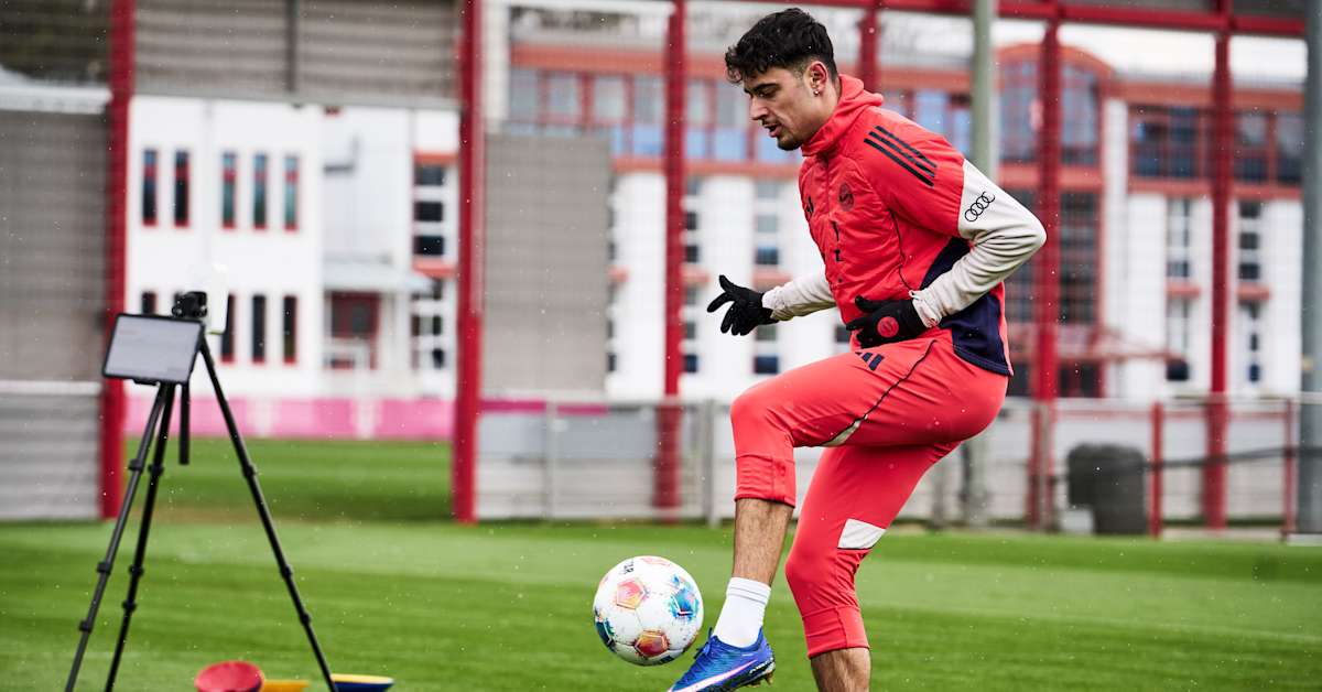Aleksandar Pavlović absolviert individuelle Einheit auf dem Platz