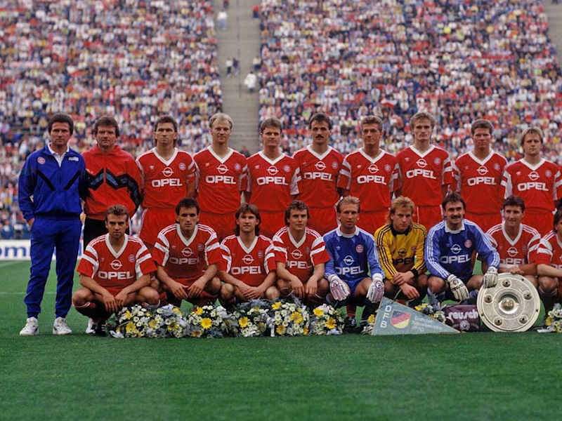 貴重90s FC BAYERN MUNCHEN 上下ユニオーム 90s FC Bayern Munchen 1999/00 #19 Jancker Away Kit Football