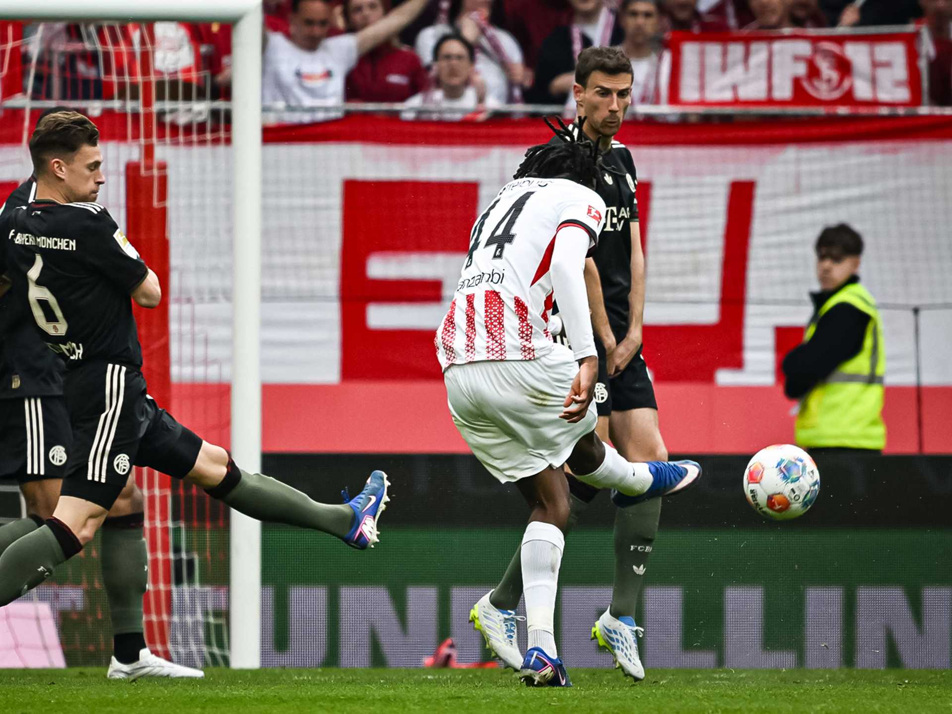 Statistics: Freiburg vs. FC Bayern - Bundesliga 25/26