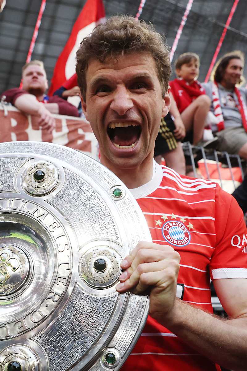 Bayern s record Bundesliga champions Thomas Muller with 12 titles