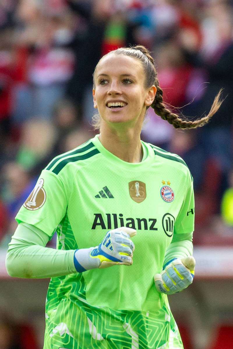 FC Bayern Women's new shirt numbers confirmed