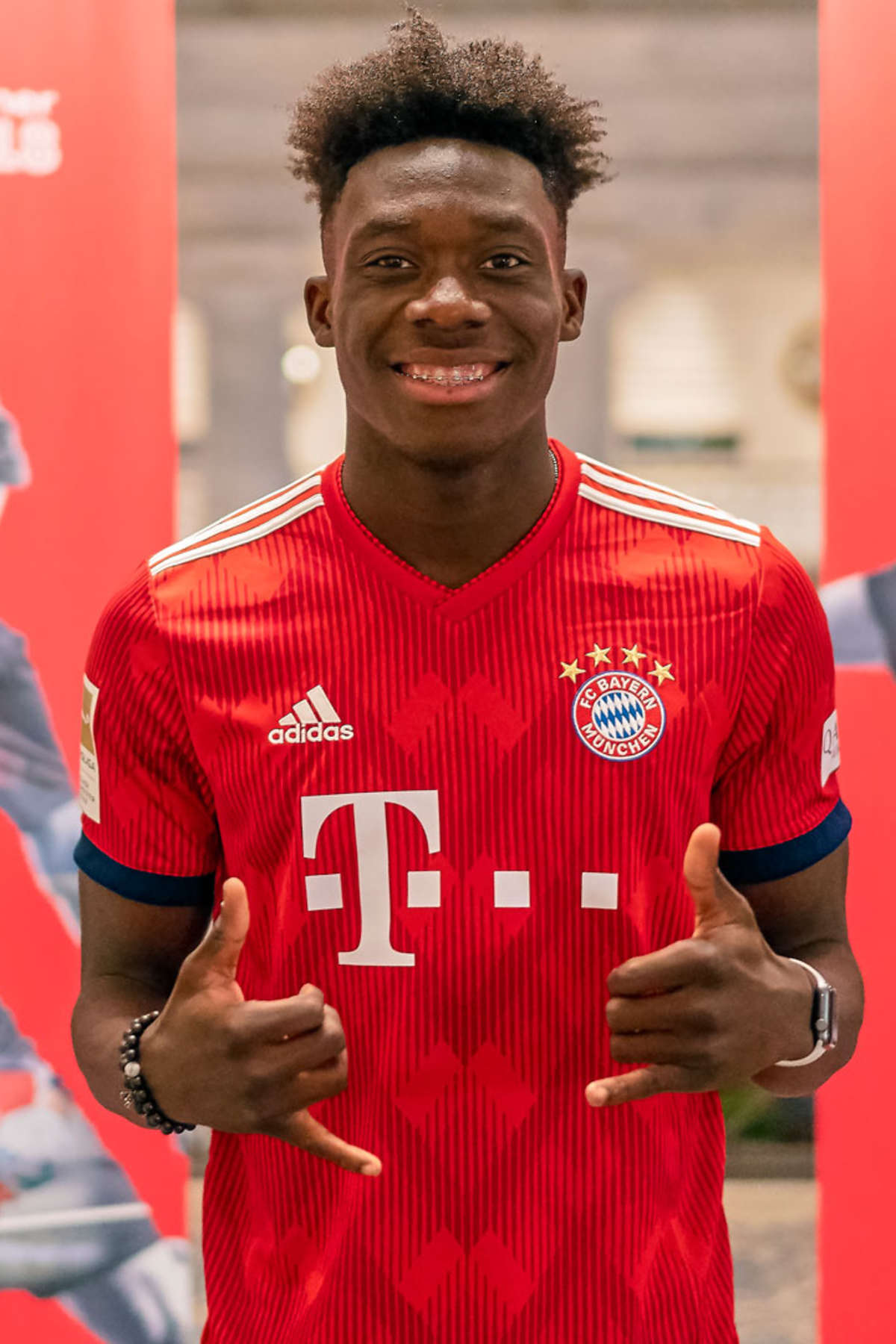 Alphonso davies bayern munich jersey sales