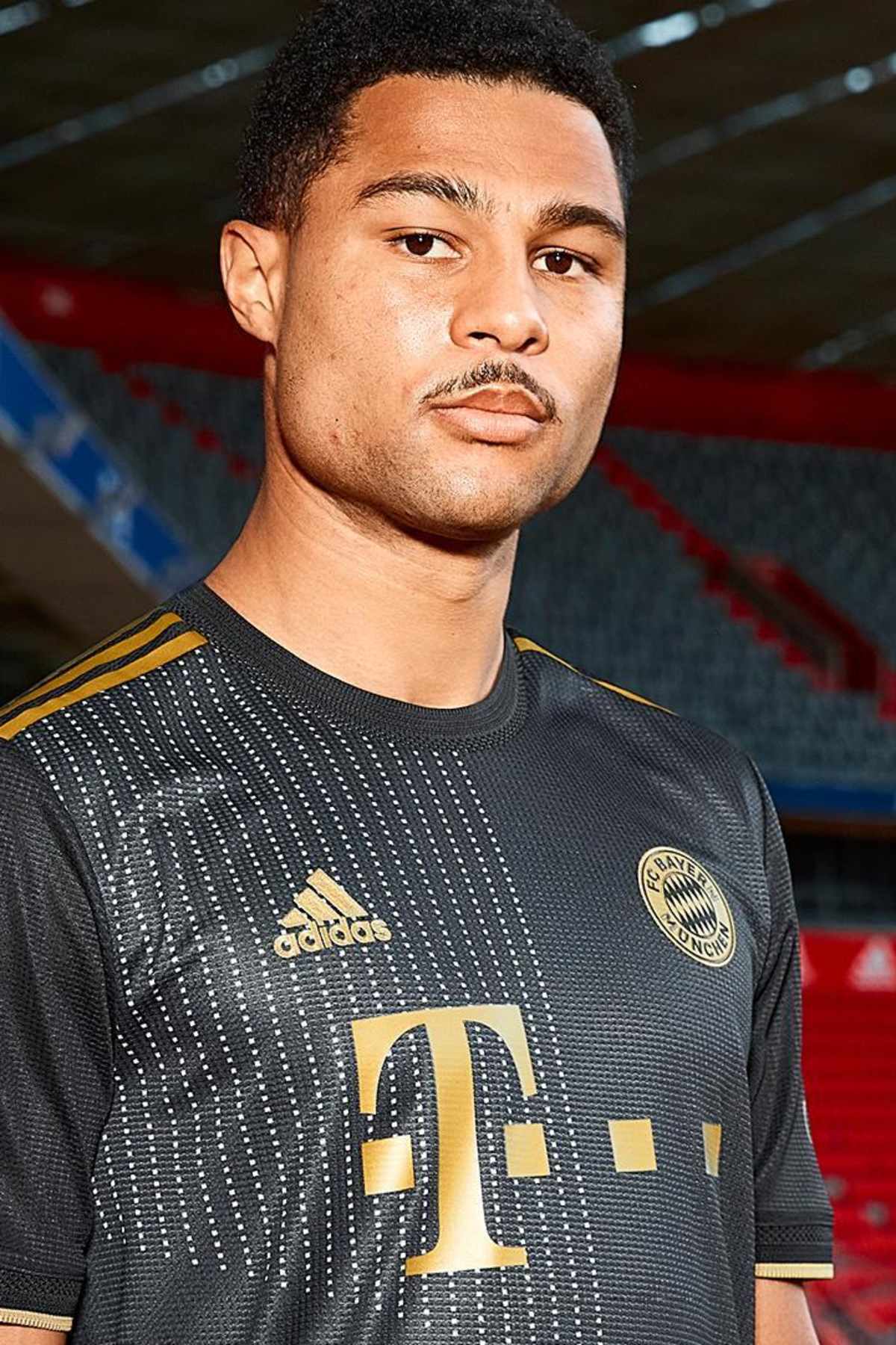 The FC Bayern away jersey for the 2021/22 Season