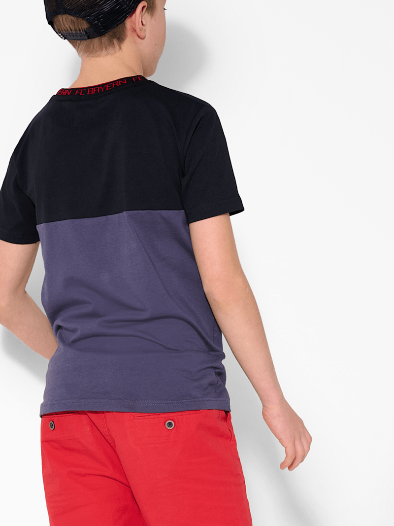 red black and blue shirt