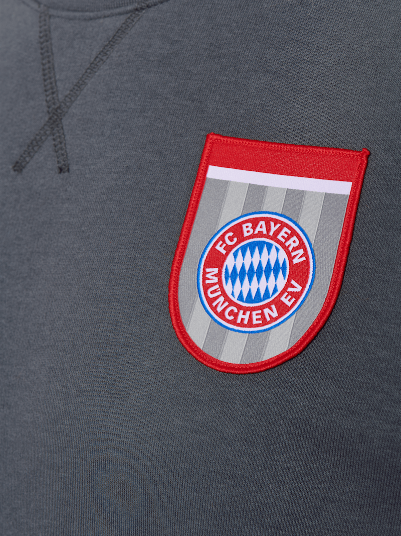 bayern munich sweatshirt retro
