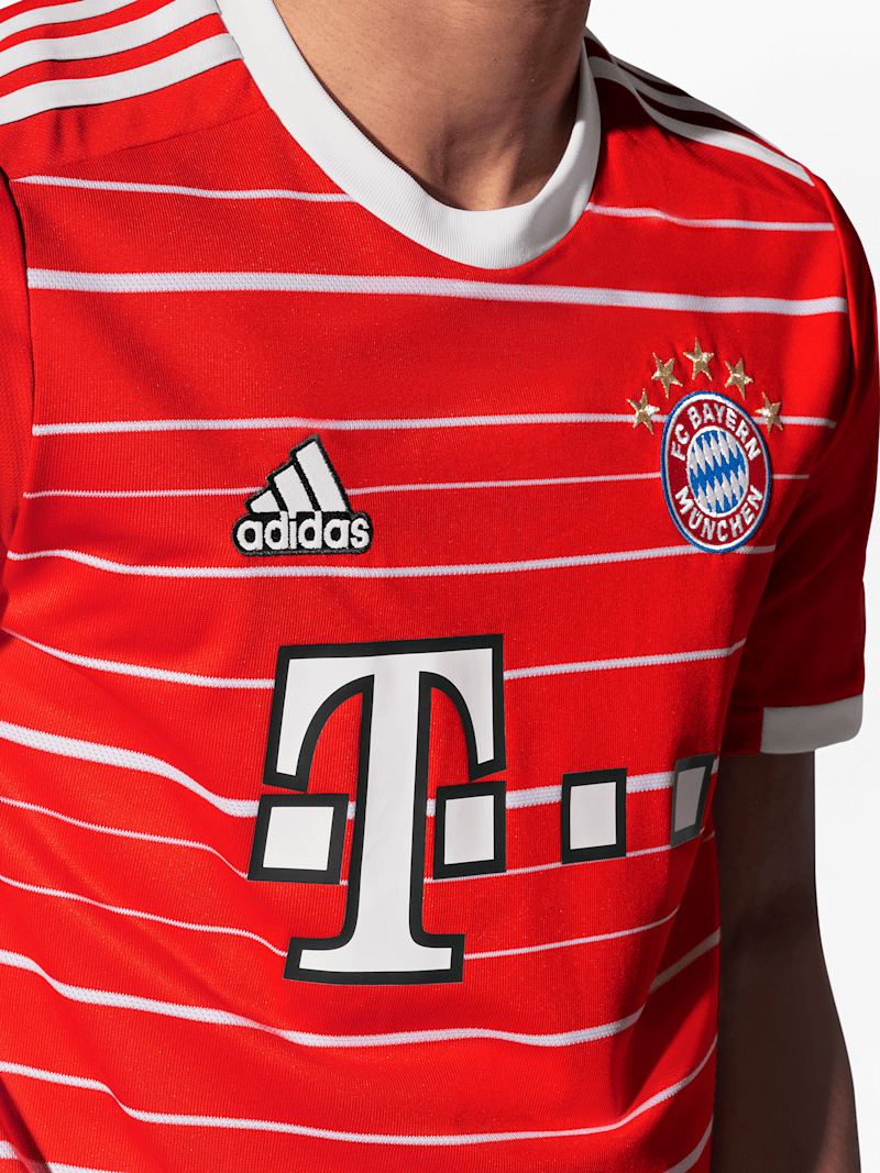 The new FC Bayern home shirt for 2022/23