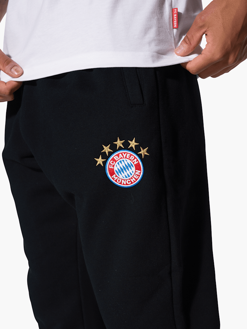Herren Sweathose Logo schwarz Offizieller FC Bayern Store