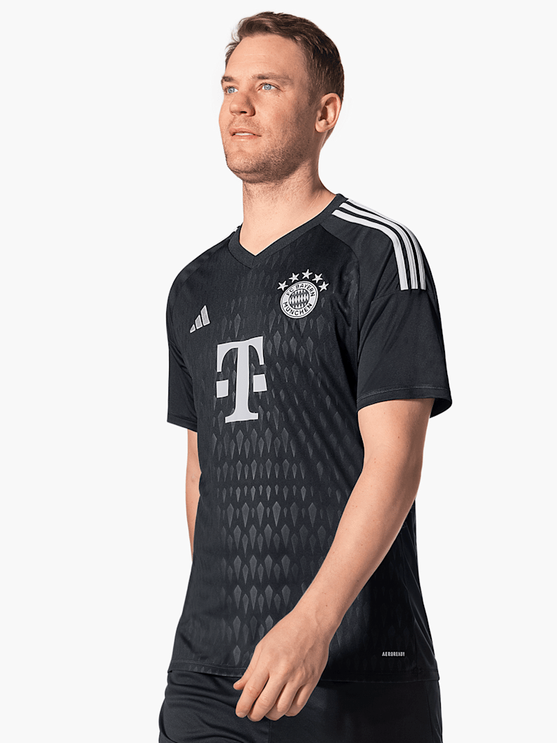 Bayern munich sales goalkeeper kit