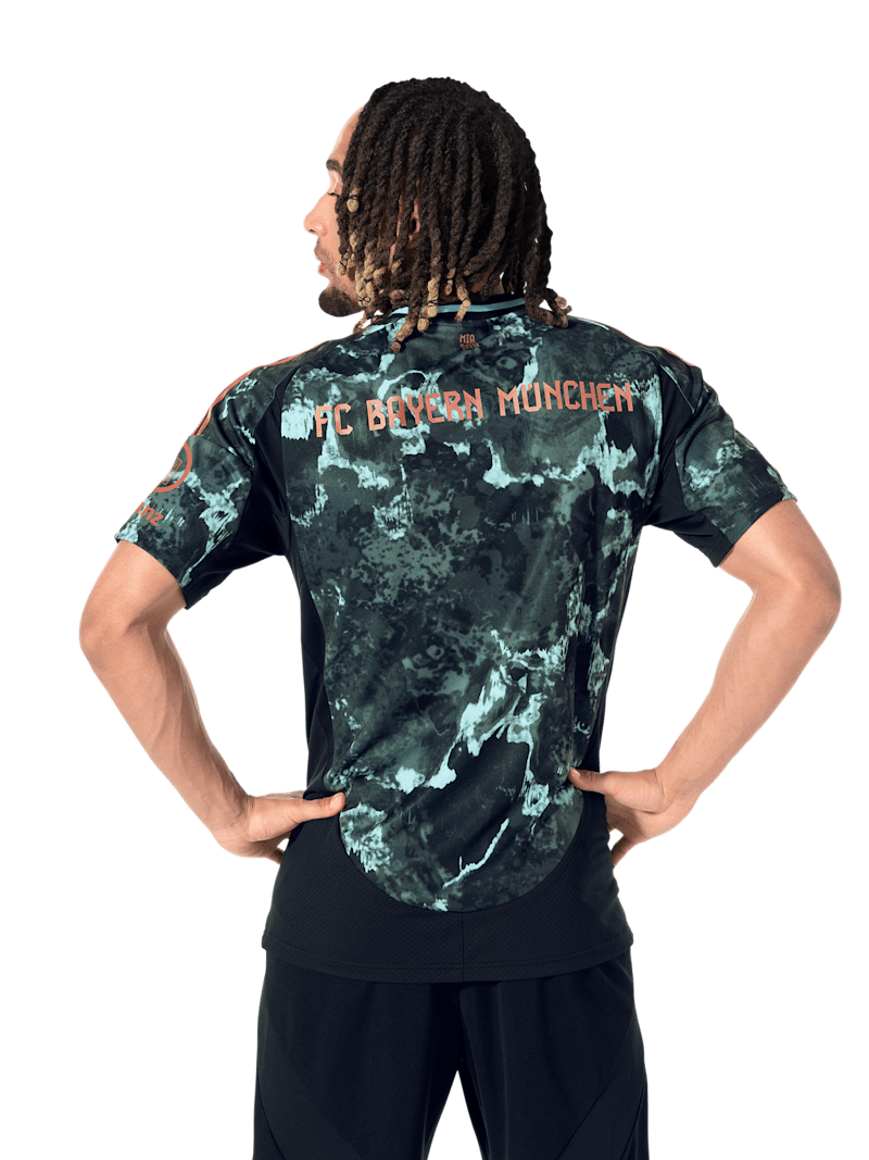Leroy Sané Jersey | Number 10 in the FC Bayern Store