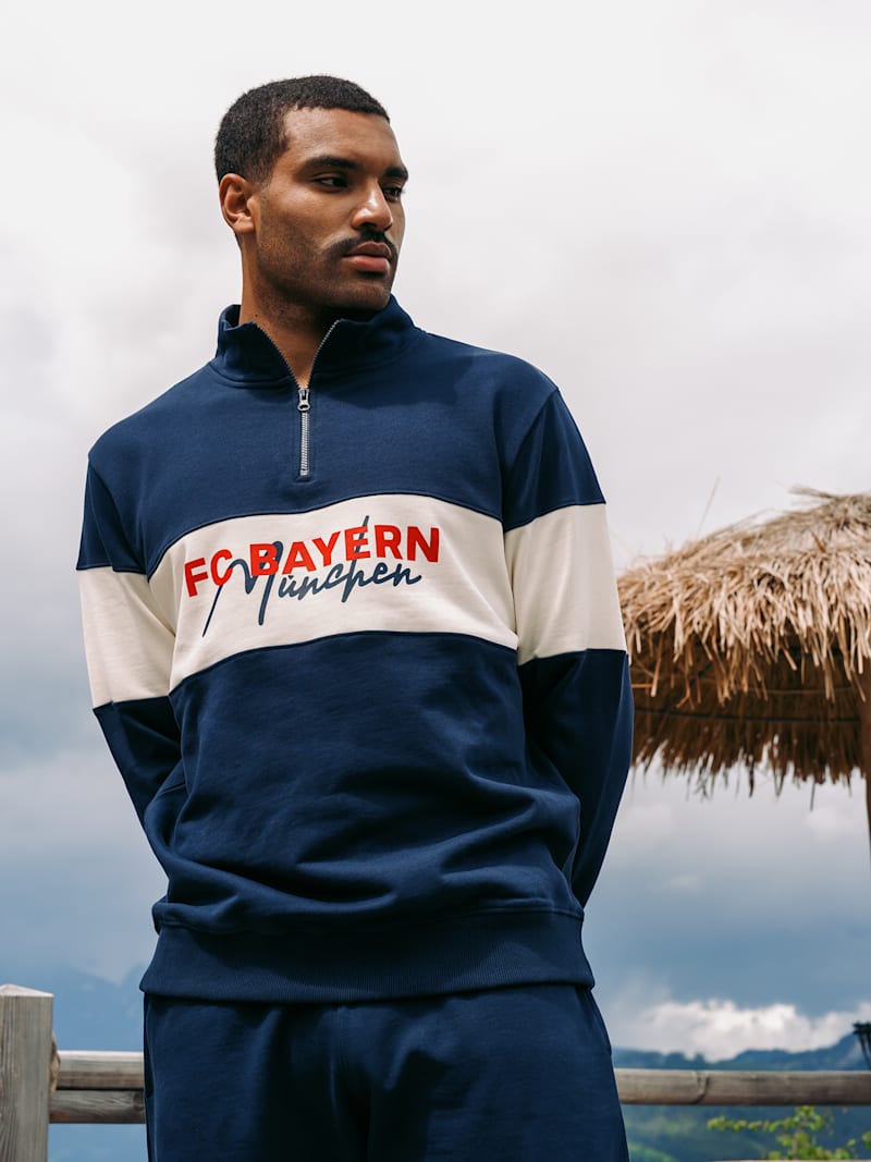 ウェア  FC Bayern Unisex Half-Zip Sweatshirt Summer | Official FC Bayern Munich Store