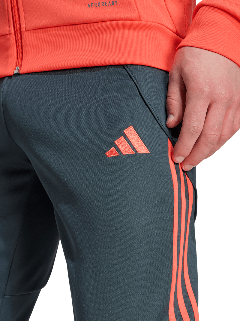 Unisex Trainingsanzug Teamline Offizieller FC Bayern Store