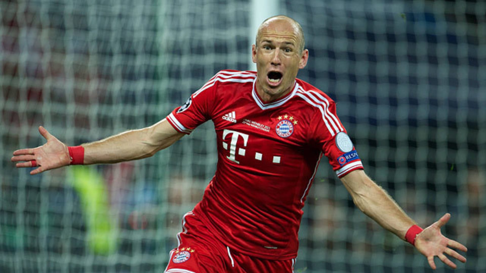 Robben Celebrates 30th Birthday