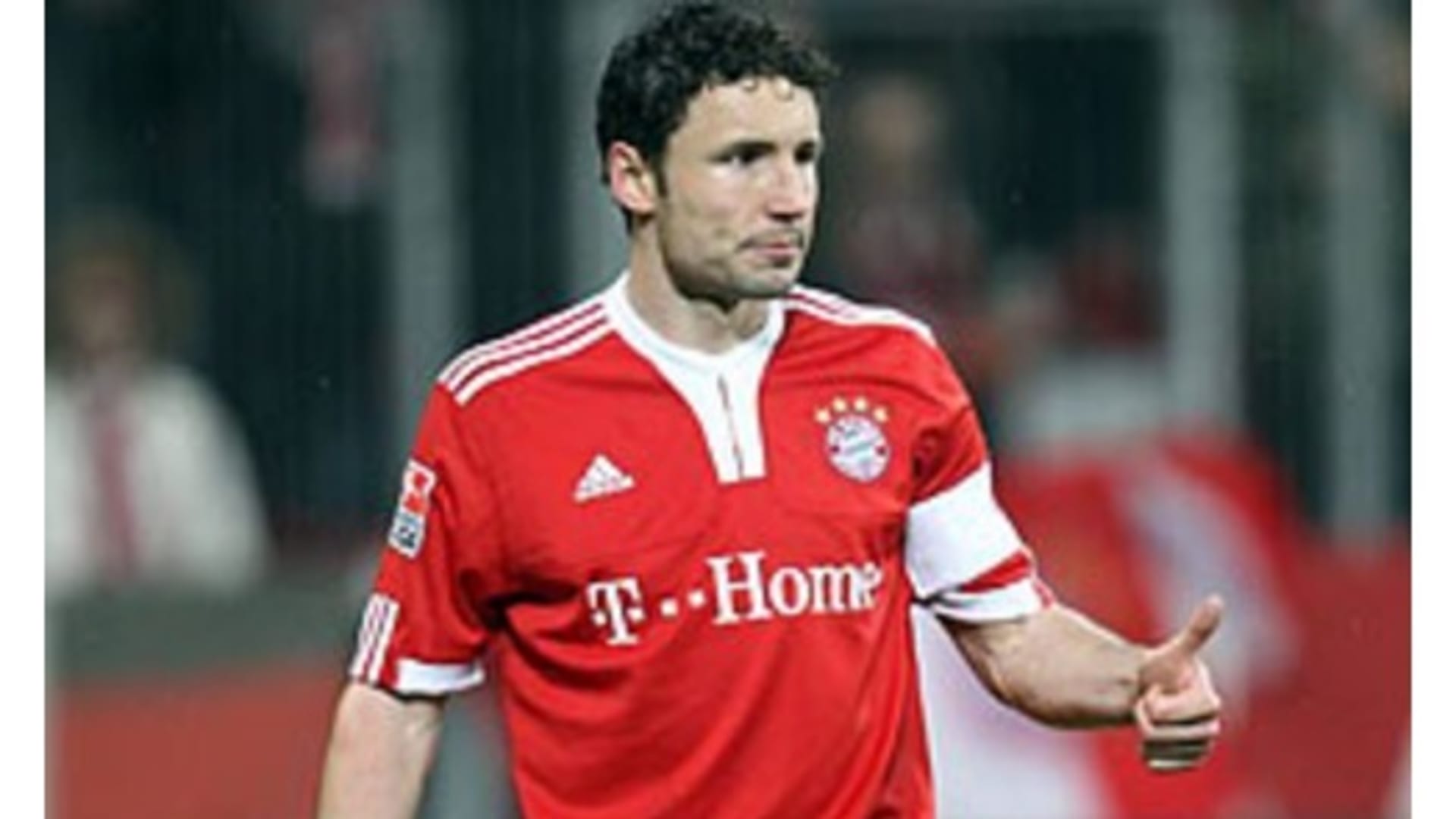 Van Bommel bleibt - vorerst bis 2011