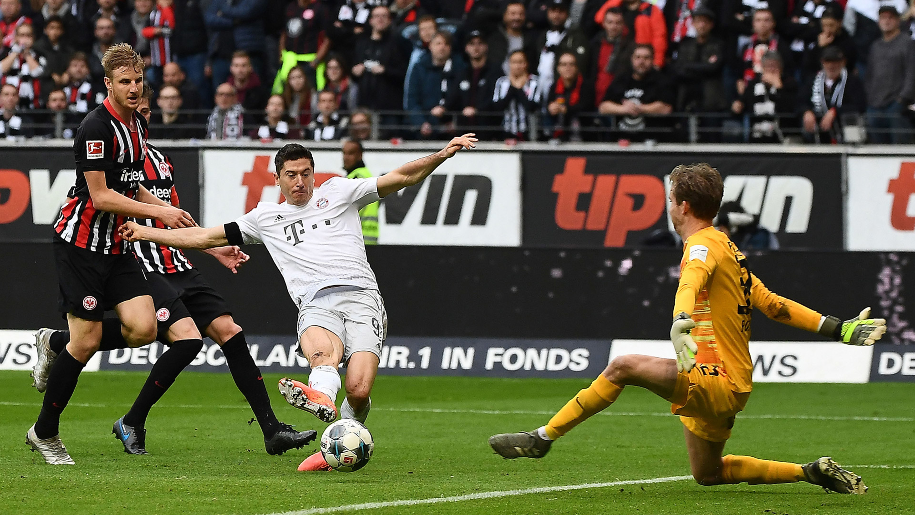 Ten Man Reds Fall To Ruthless Frankfurt Fc Bayern Munich