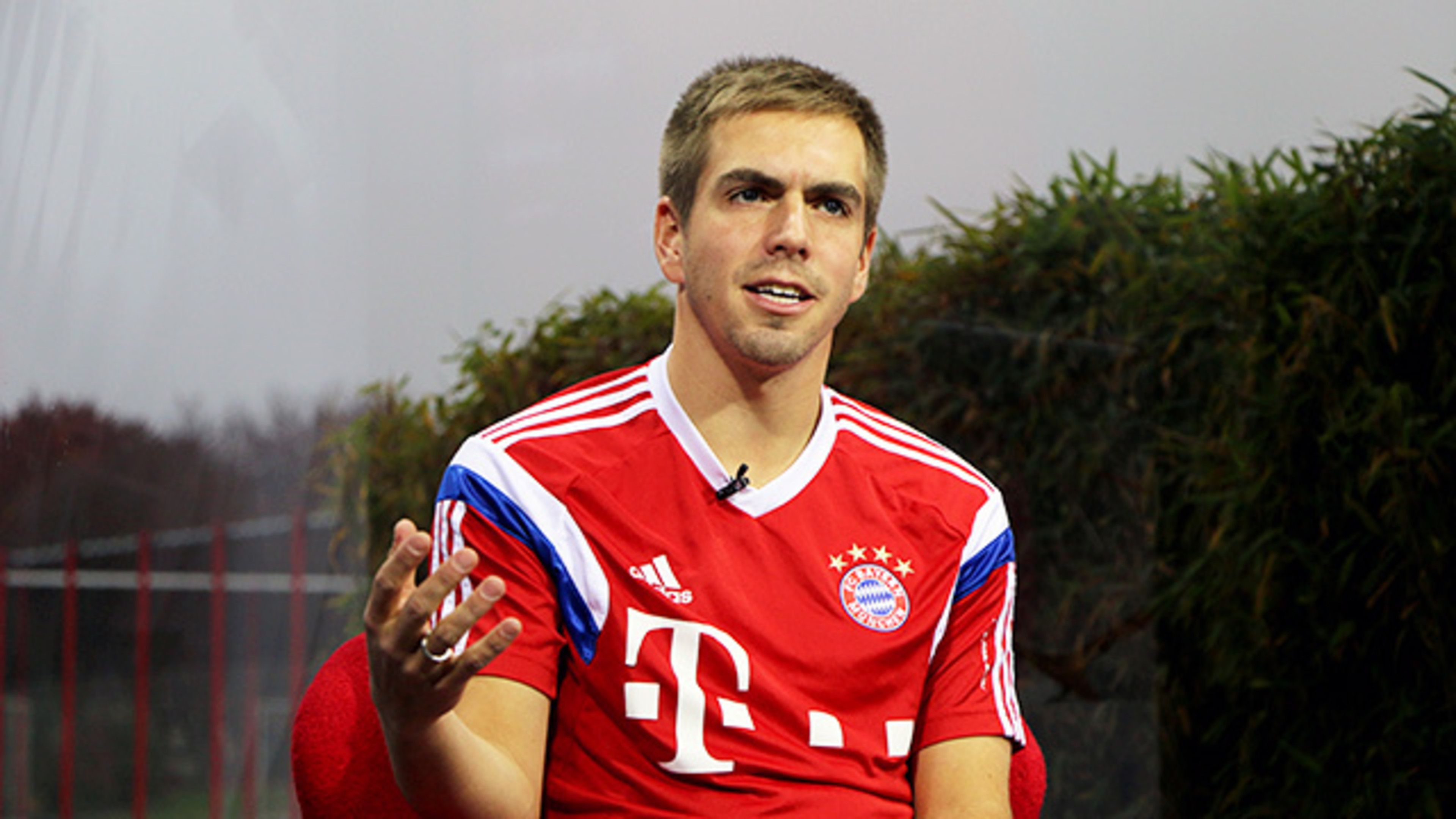 ラーム 座っていて足がうずうずすることはない Fc Bayern Munich ラーム 座っていて足がうずうずすることはない Fc Bayern Munich