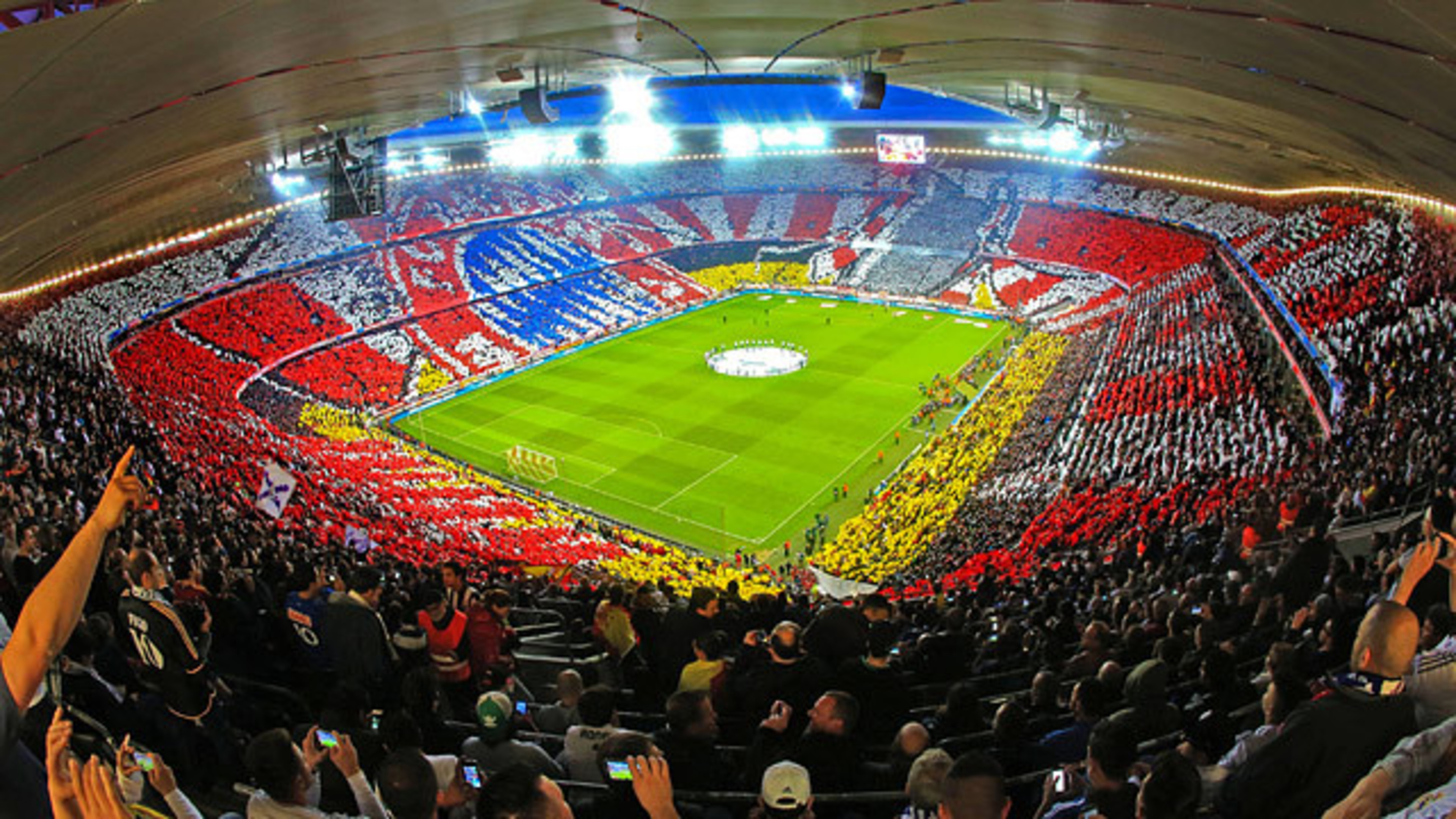 ブンデス ホーム戦で最大75 000人を収容 Fc Bayern Munich