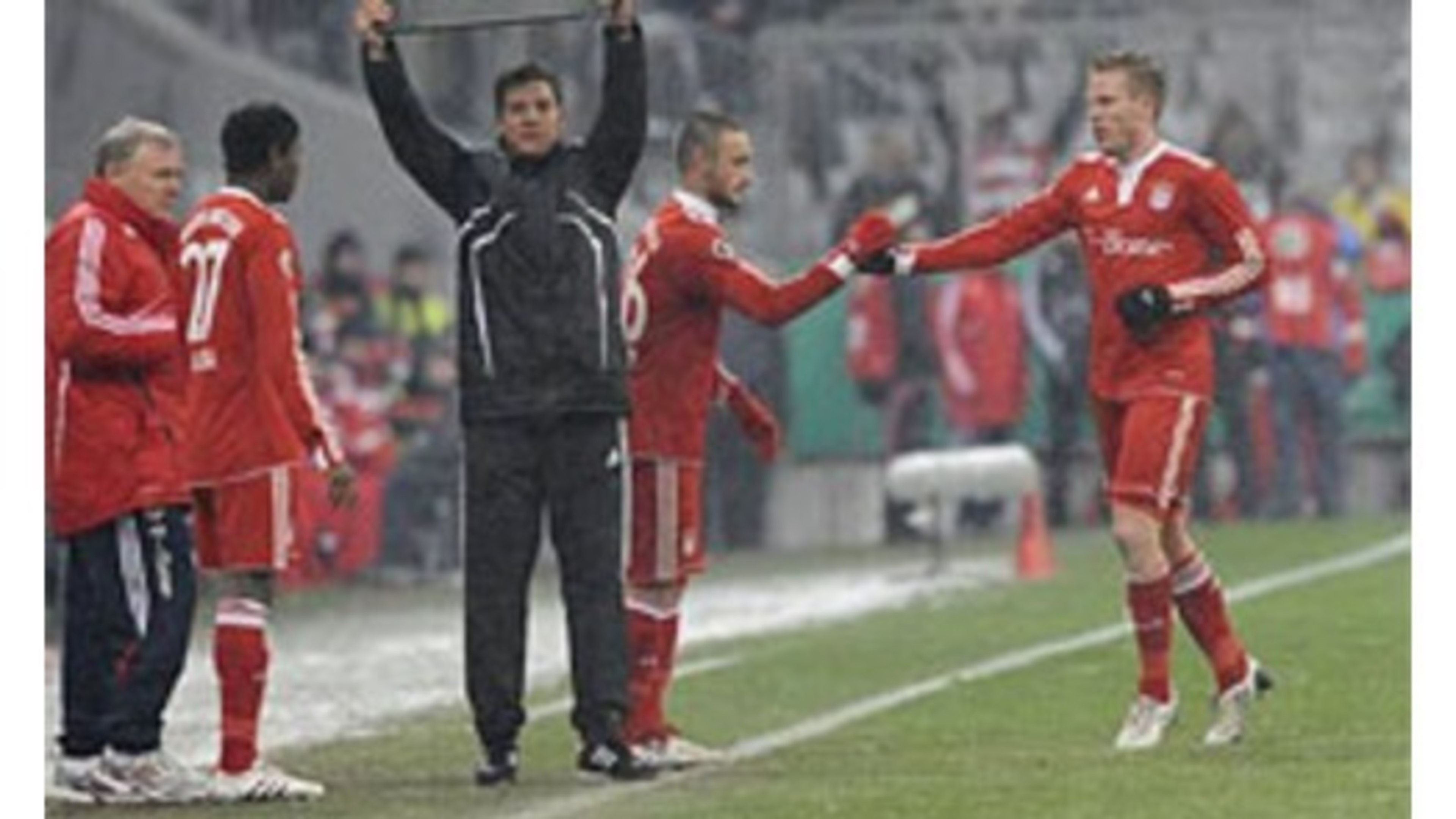 コンテントとアラバがプロデビュー Fc Bayern Munich