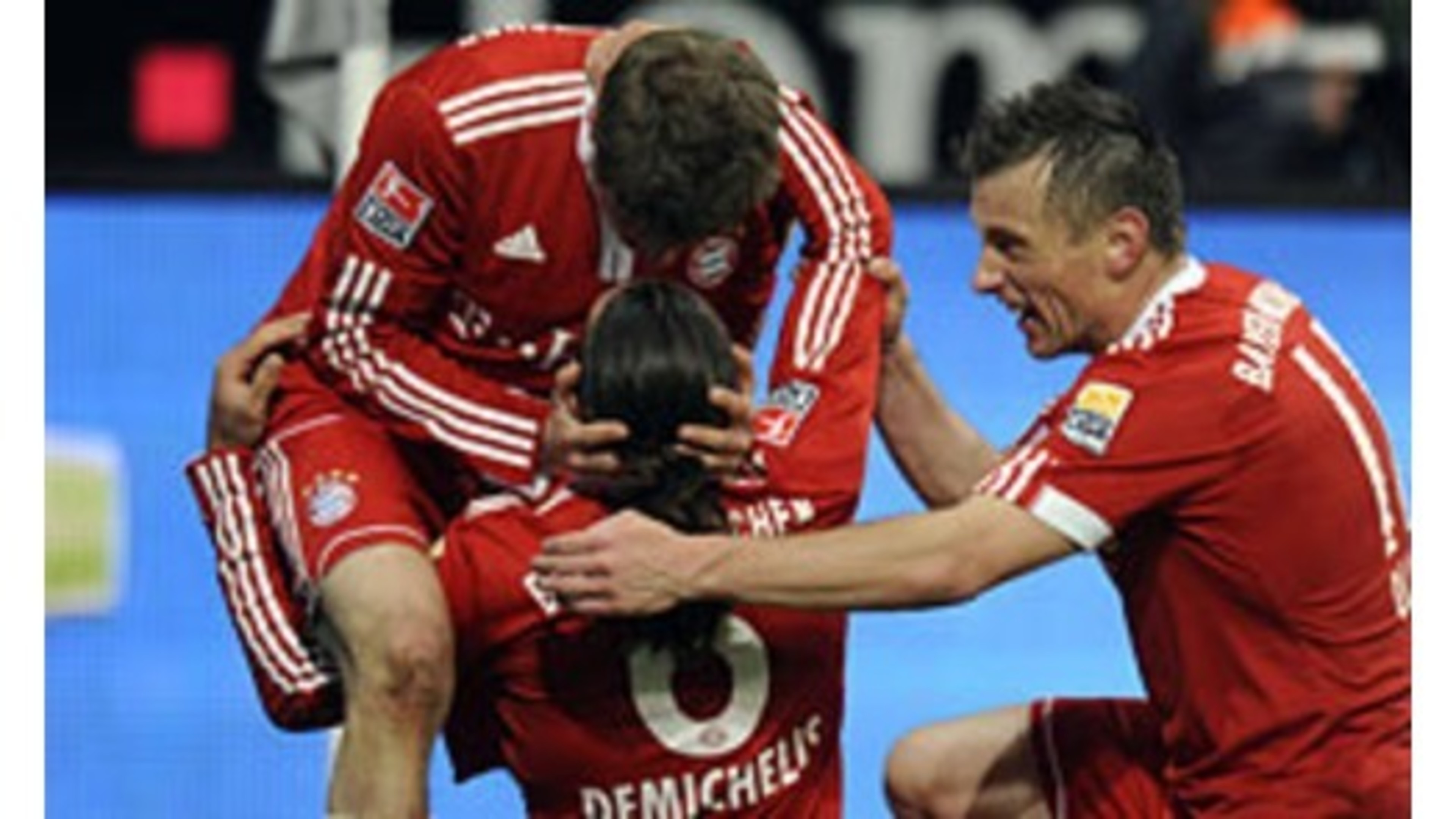 Fcバイエルン 首位浮上 Fc Bayern Munich Fcバイエルン 首位浮上 Fc Bayern Munich