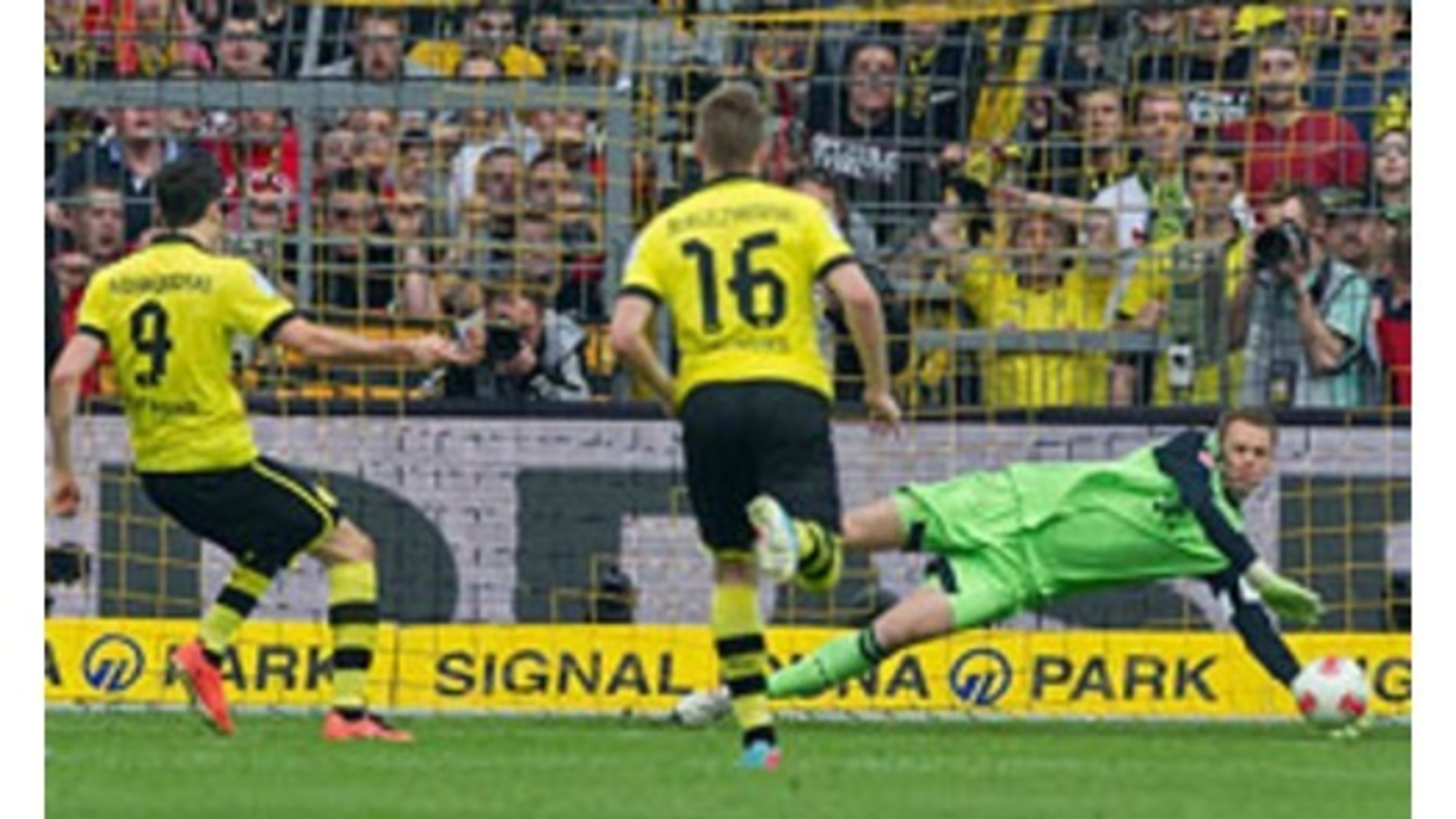 キャプテンマークと直感 Fc Bayern Munich キャプテンマークと直感 Fc Bayern Munich