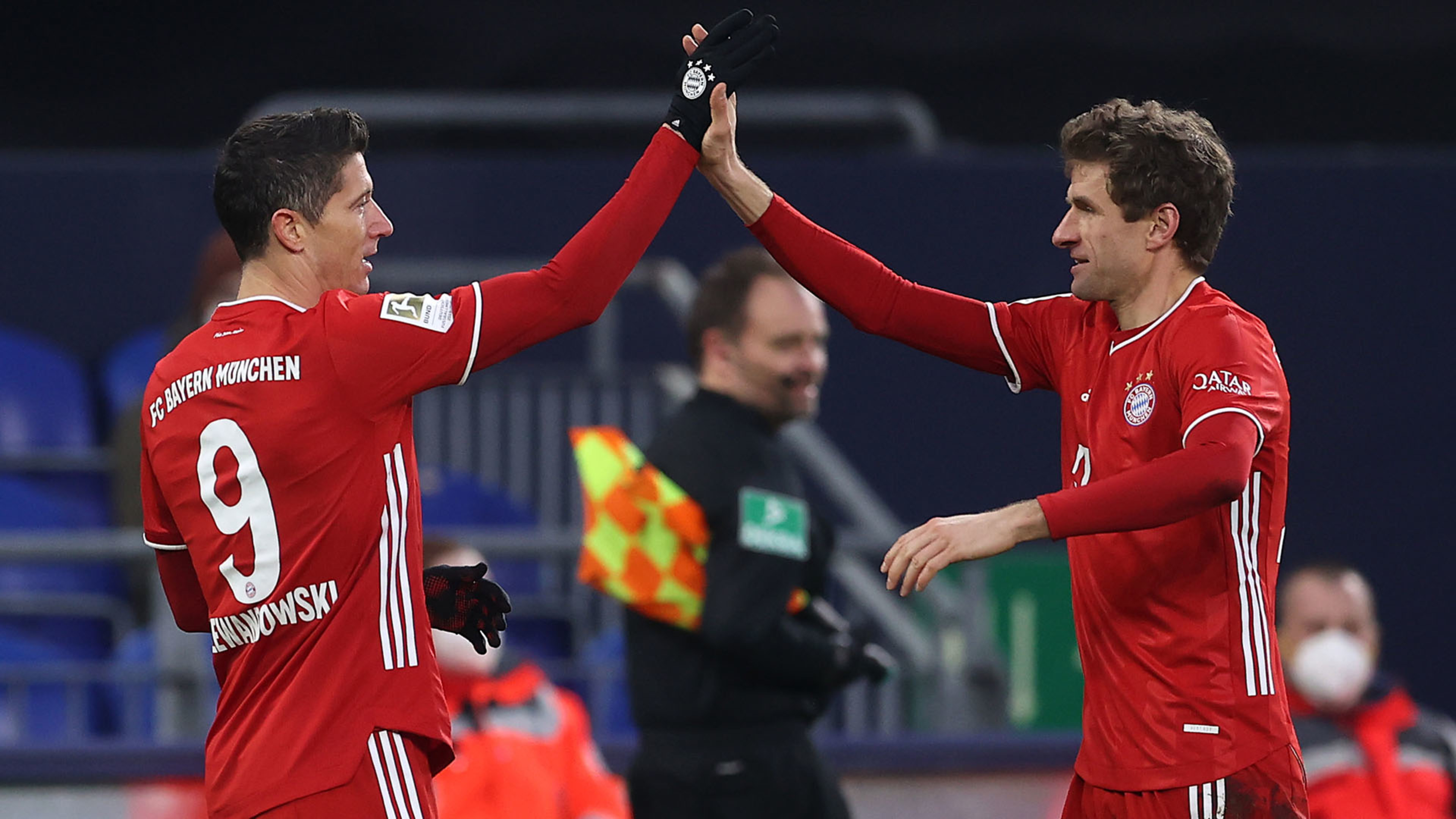 Dauerbrennen Dosenoffner Muller Als Matchwinner Auf Schalke Dauerbrennen Dosenoffner Muller Als Matchwinner Auf Schalke