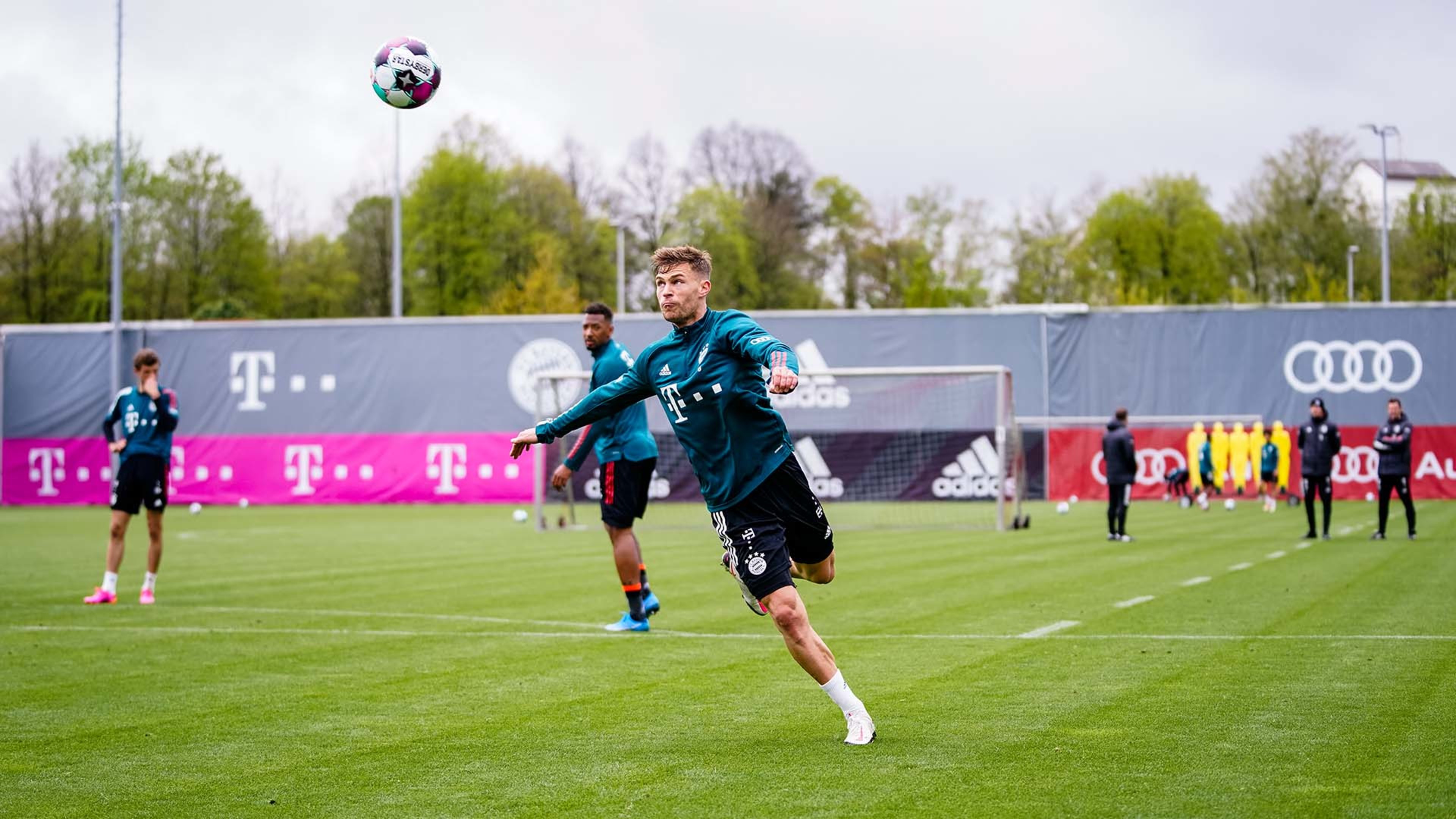 脇目も降らずグラードバッハ戦で優勝確定を目指すfcb Fc Bayern Munich 脇目も降らずグラードバッハ戦で優勝確定を目指すfcb Fc Bayern Munich