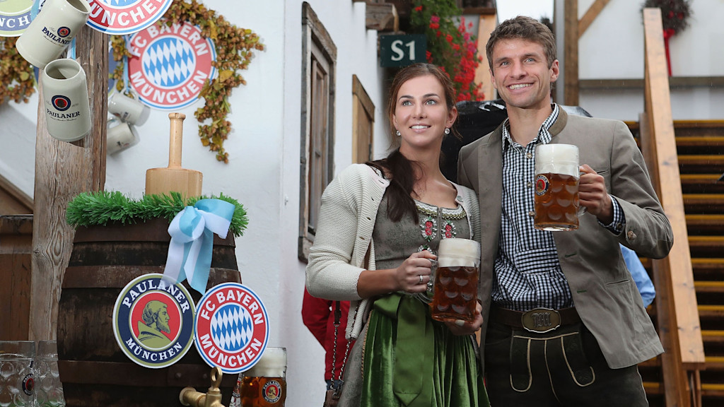 Fc Bayern At The Oktoberfest Fc Bayern Munich