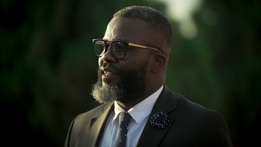 Fans Favourite Kuffour On His Fc Bayern Fc Bayern Munich Bayern munich legend samuel osei kuffour believes the club are favourites to win the fifa club i'm positive fc bayern will now equal barcelona's 2009 record at the club world cup and also win. fc bayern munich