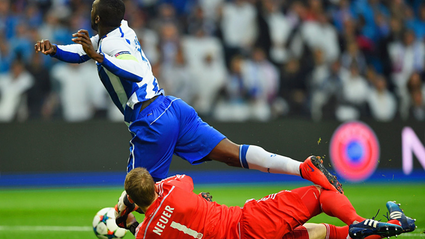 Datei Barcelona Vs Porto 2011 08 26 Svg Wikipedia
