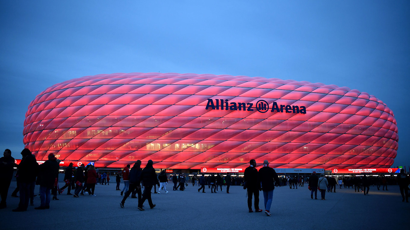 FC Bayern M/ünchen Pool Allianz Arena