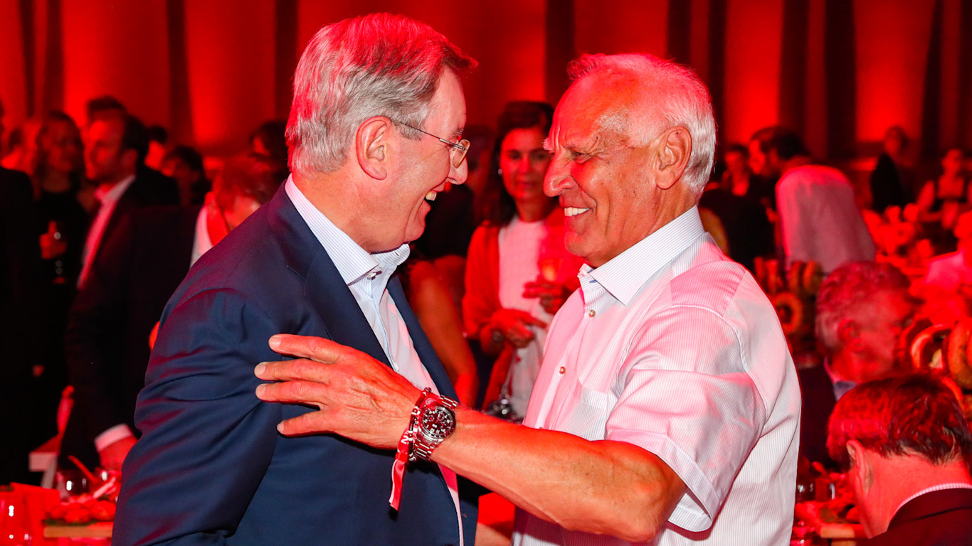 6連覇達成の祝賀パーティー Fc Bayern Munich 6連覇達成の祝賀パーティー Fc Bayern Munich