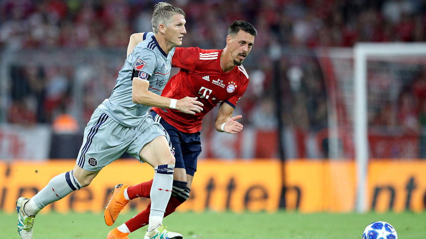 感極まる別れとなったシュヴァインシュタイガーの送別試合 Fc Bayern Munich