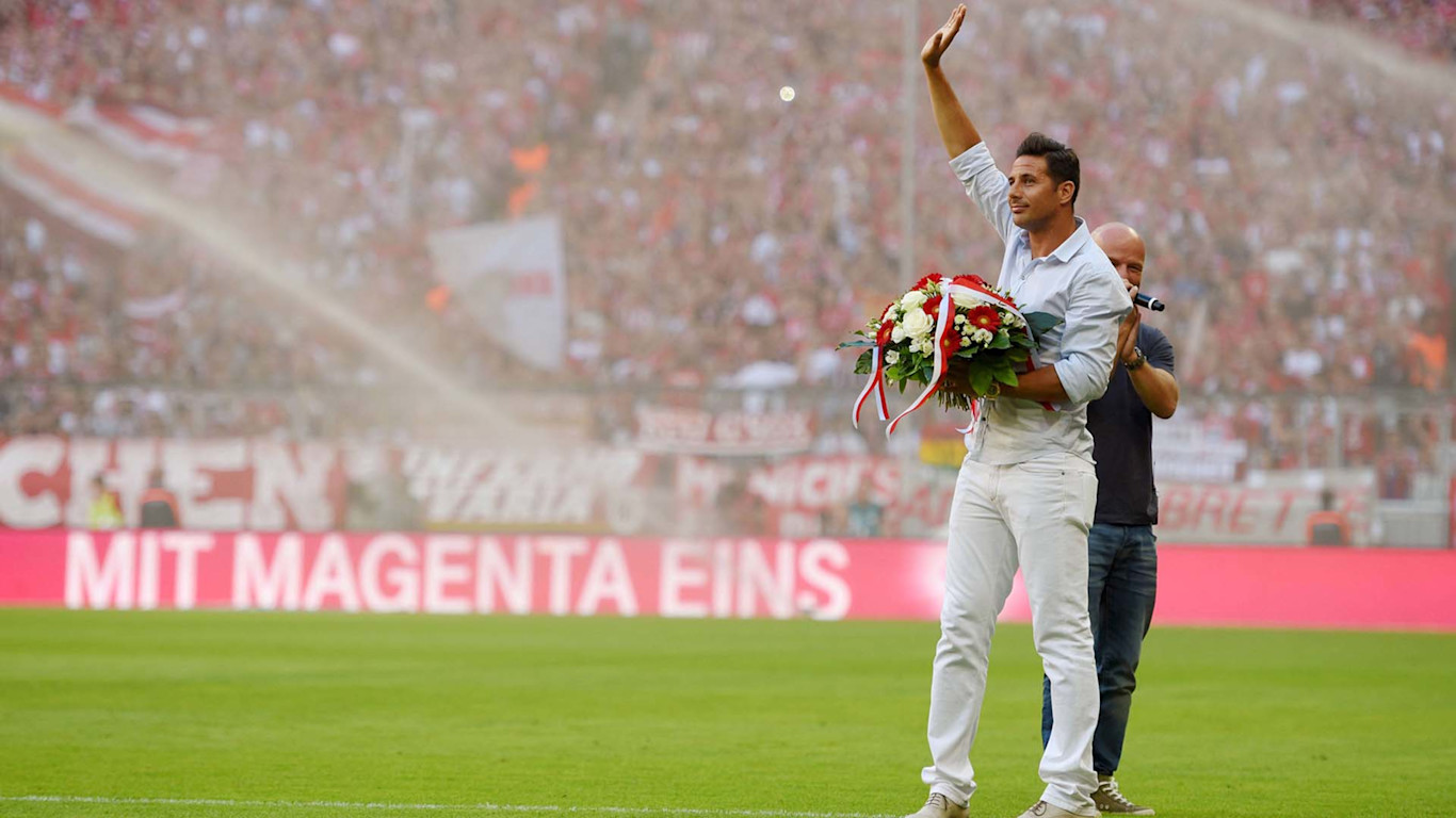 Claudio Pizarro Der Schlawiner Mit Tor Instinkt Sagt Servus