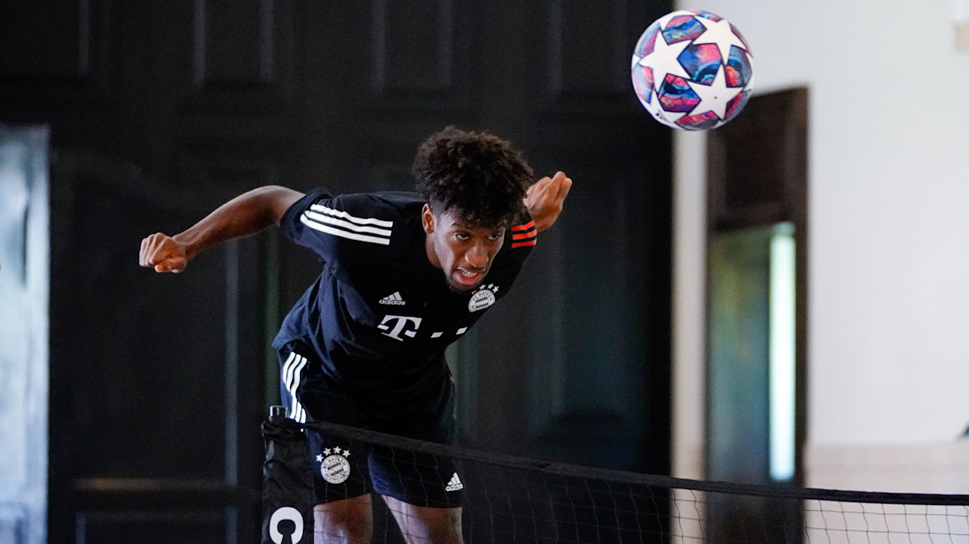 Anschwitzen Vor Dem Finale Fc Bayern Stimmt Sich Auf Psg Ein