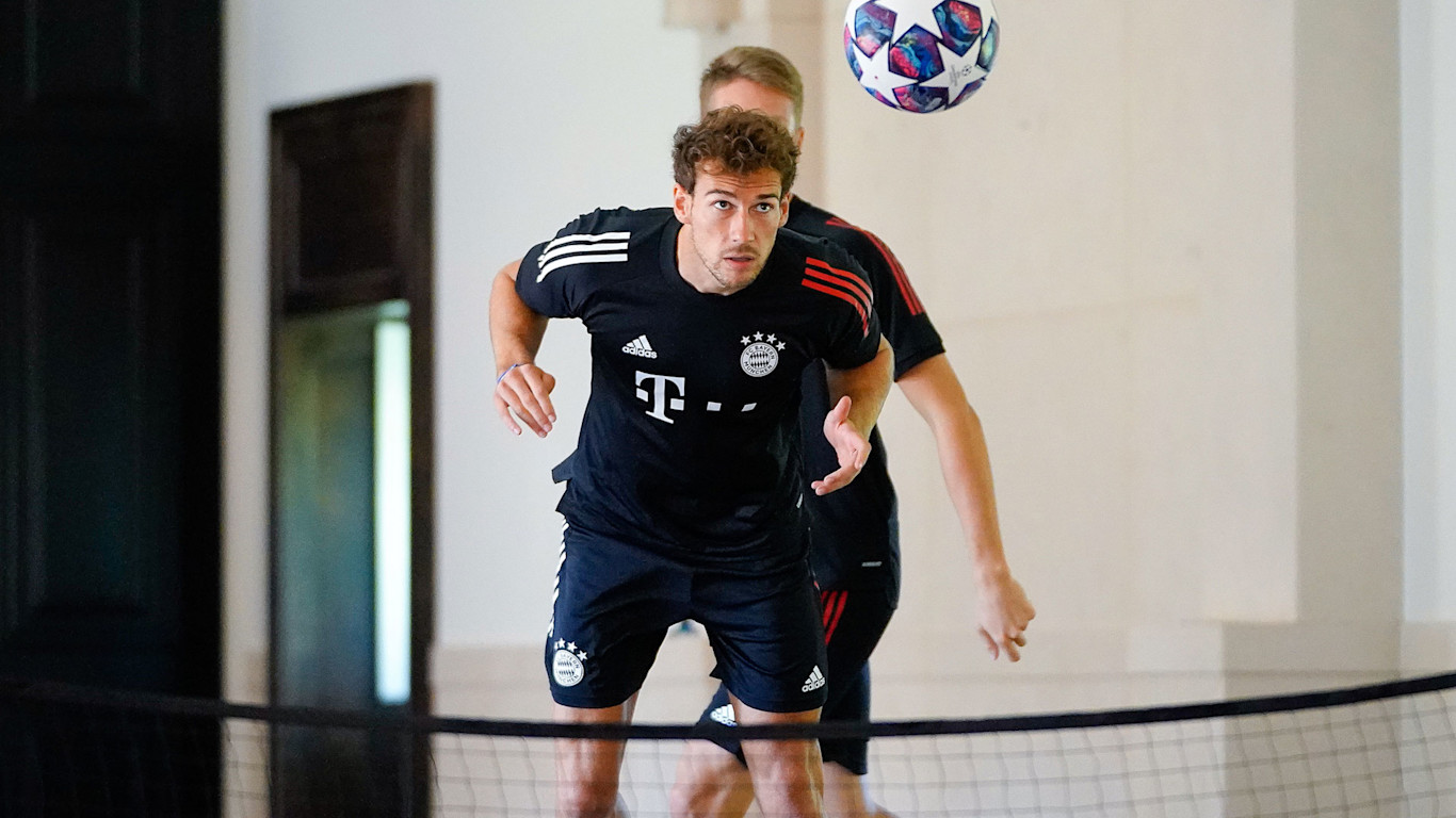 Anschwitzen Vor Dem Finale Fc Bayern Stimmt Sich Auf Psg Ein