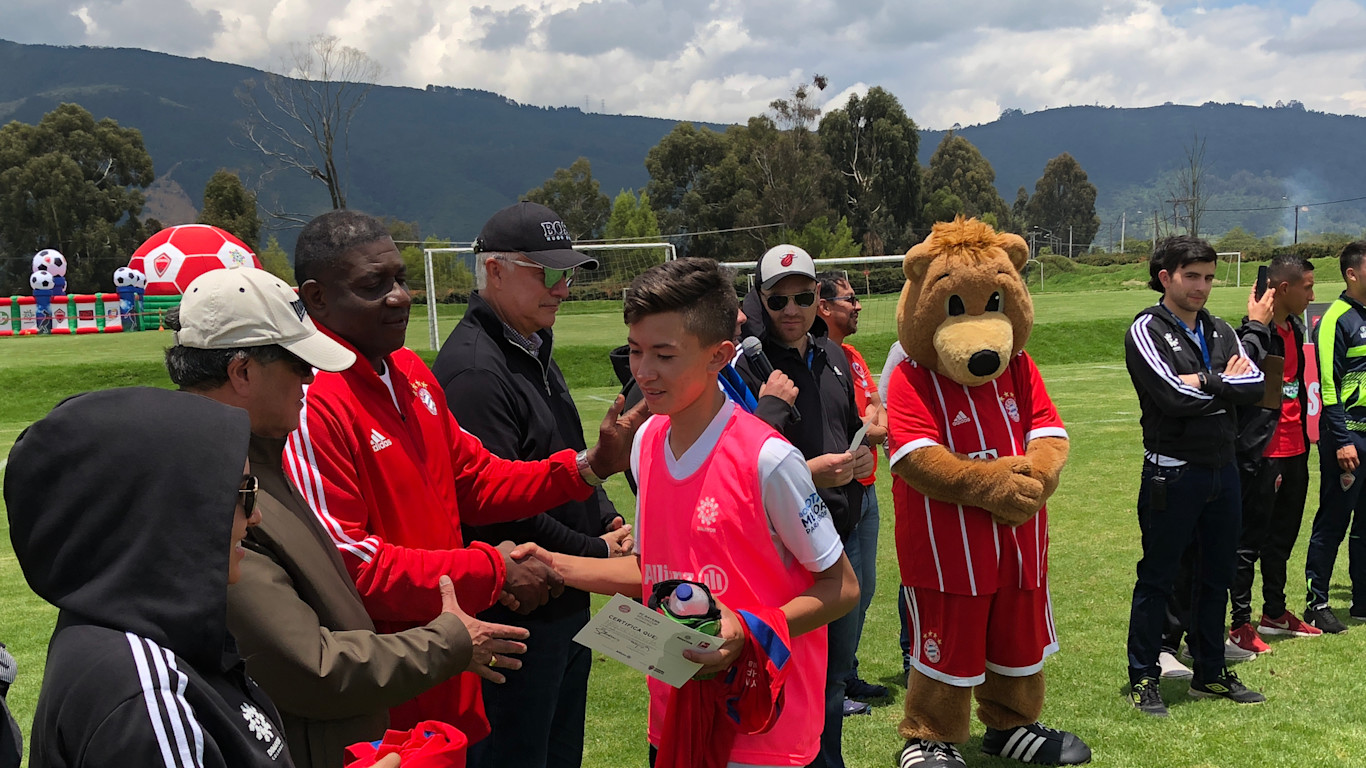 Youth Programs In Colombia Fc Bayern Munich
