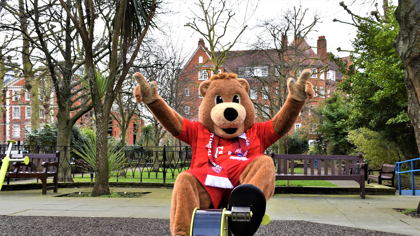 Berni Unterwegs In Chelsea London Fc Bayern Kids Club