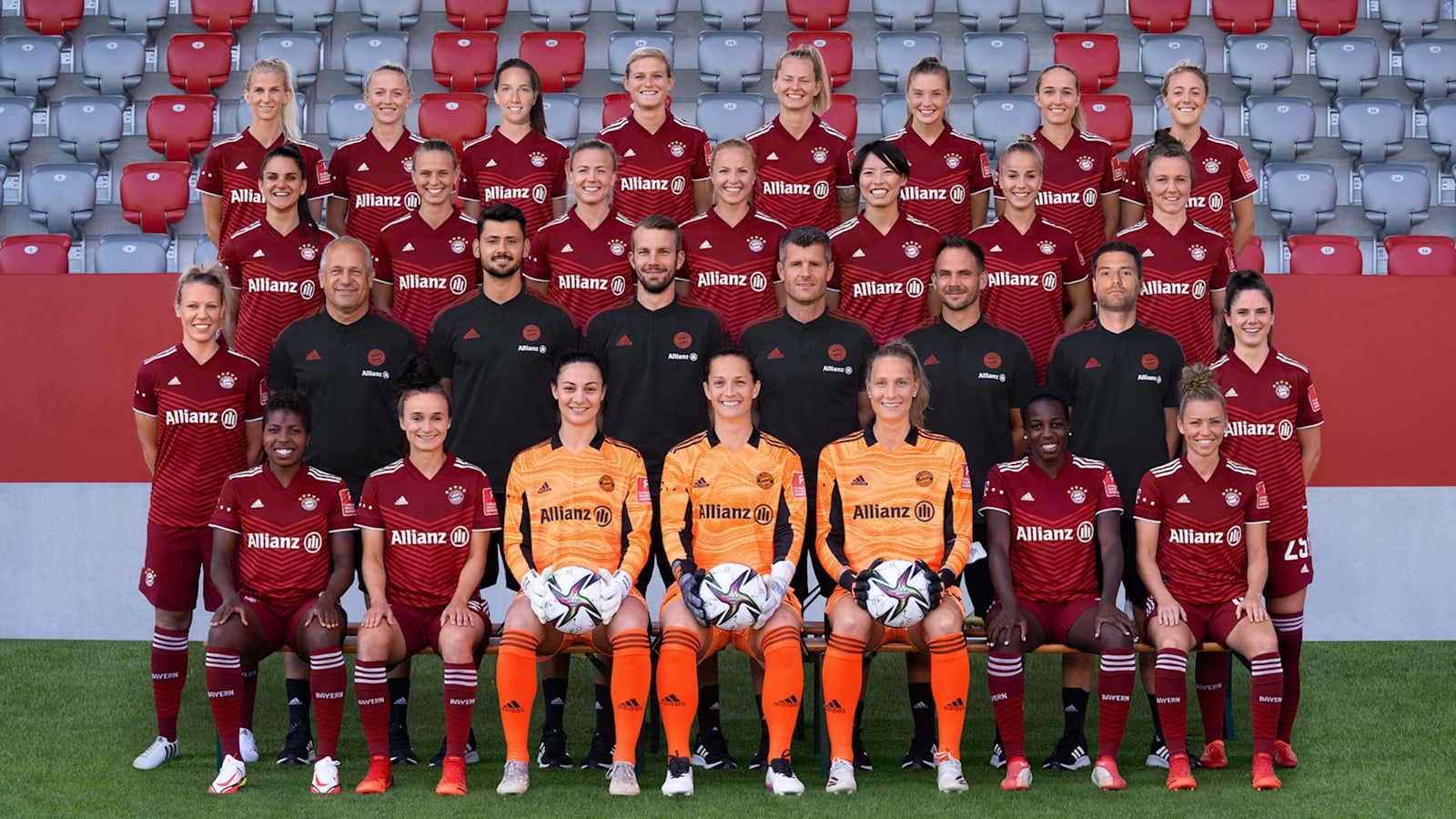 [Bild: Frauen-Mannschaftsfoto_2021-22.jpg]