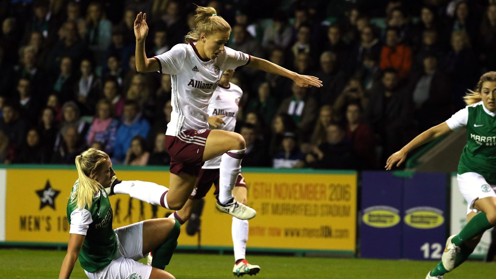 miedema_hibernian_fcb_05101