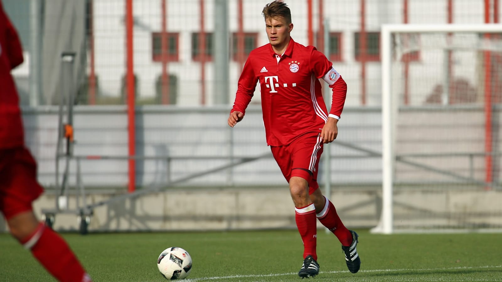 u17kickers_fcb_111216