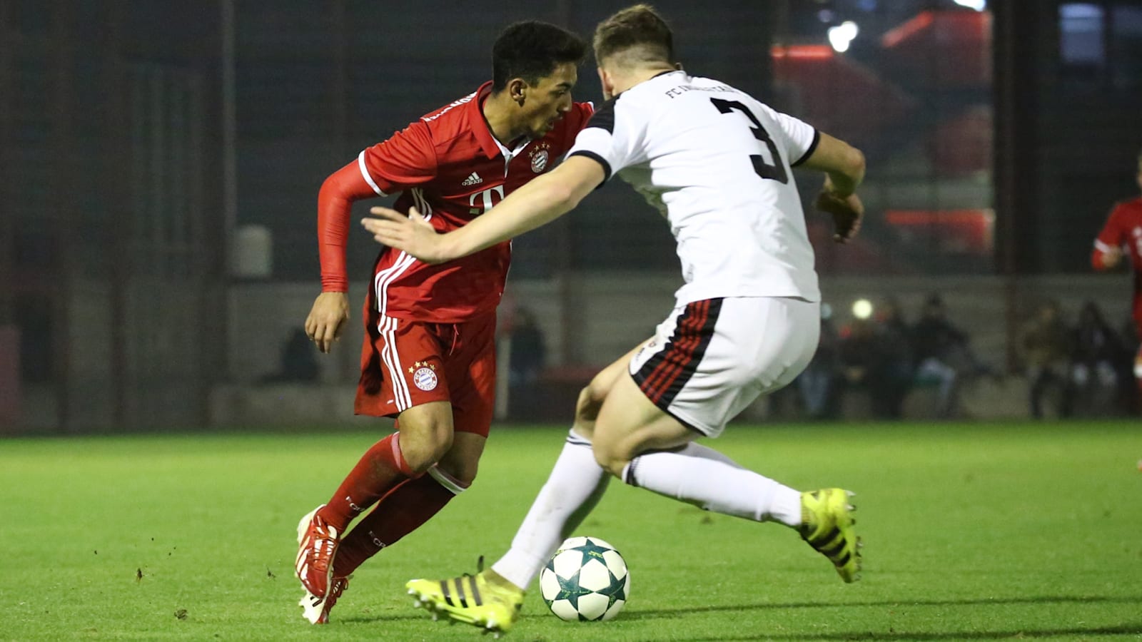 u19fci_fcb_281016