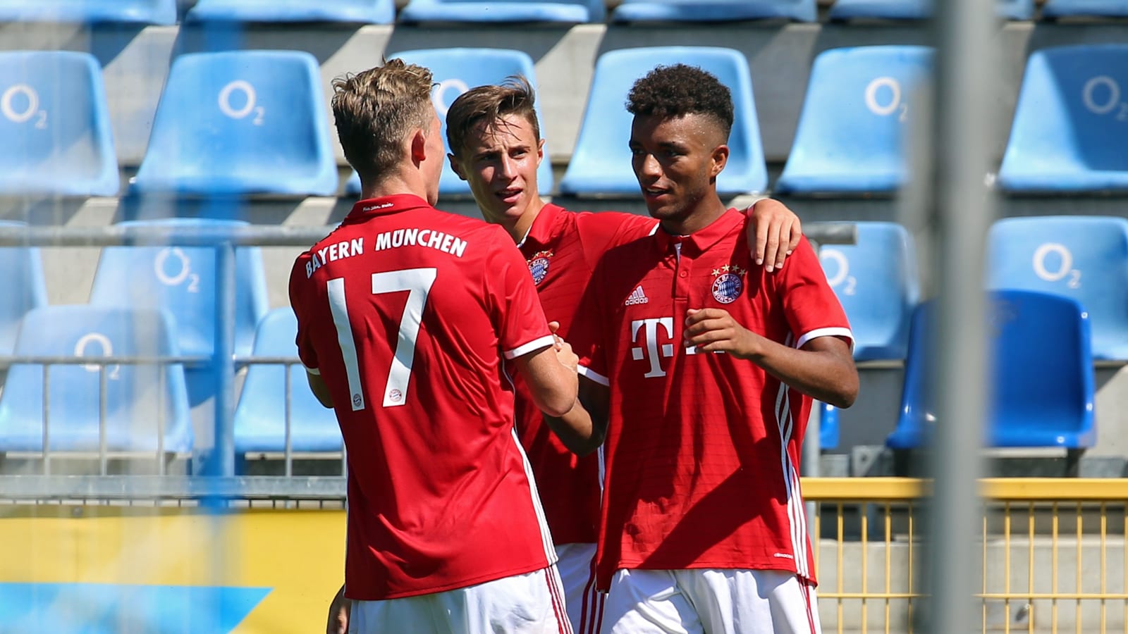 u19tsg_fcb_270816