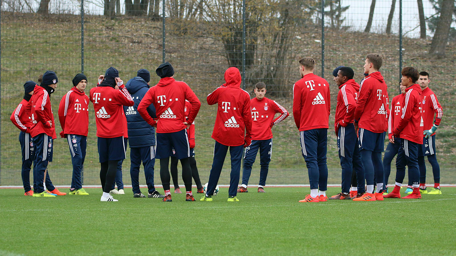 u19fca_fcb_161217