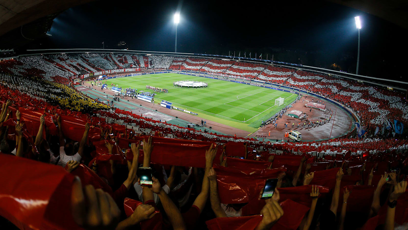 Crvena zvezda v BATE background, UEFA Europa League