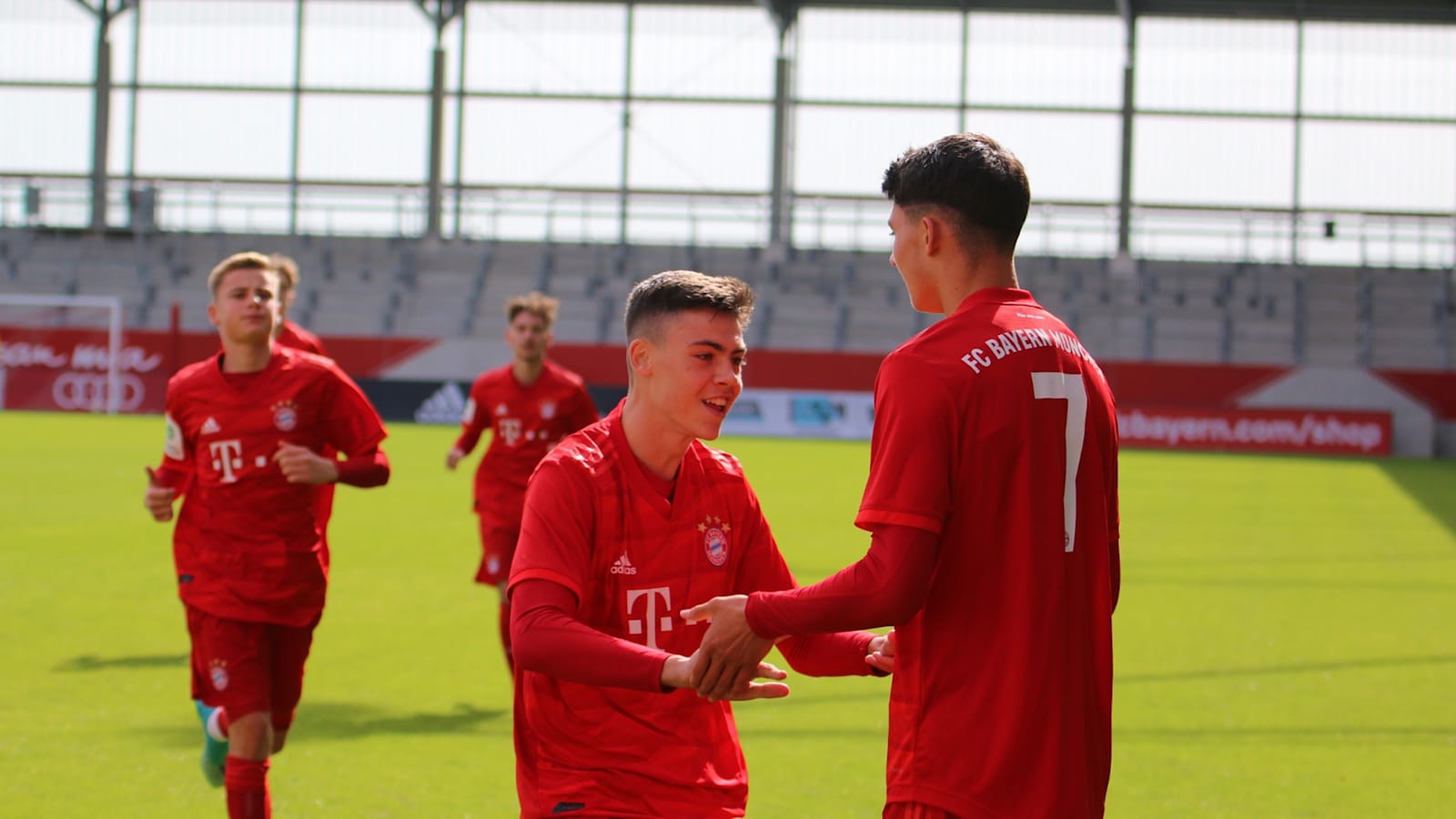 u17ksc_fcb_280919